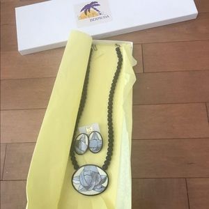 Never worn Bermuda necklace & earrings